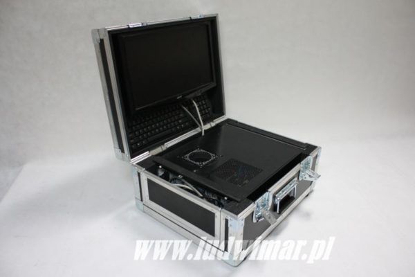 Case Monitor Komputer2